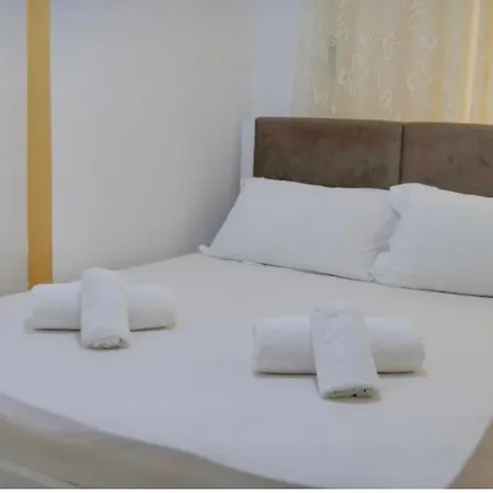 Mike Apartamento Sarandë