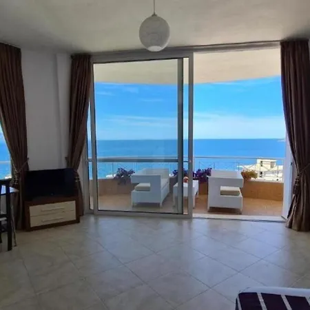 Mike * Sarandë